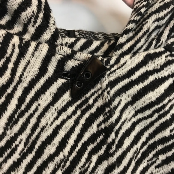 Etcetera Zebra Print Toggle Hooded Women Jacket M - Picture 2 of 4